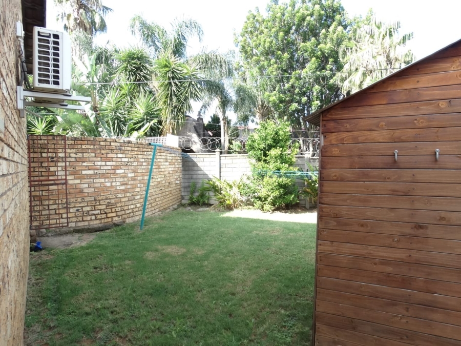 3 Bedroom Property for Sale in Geelhoutpark North West